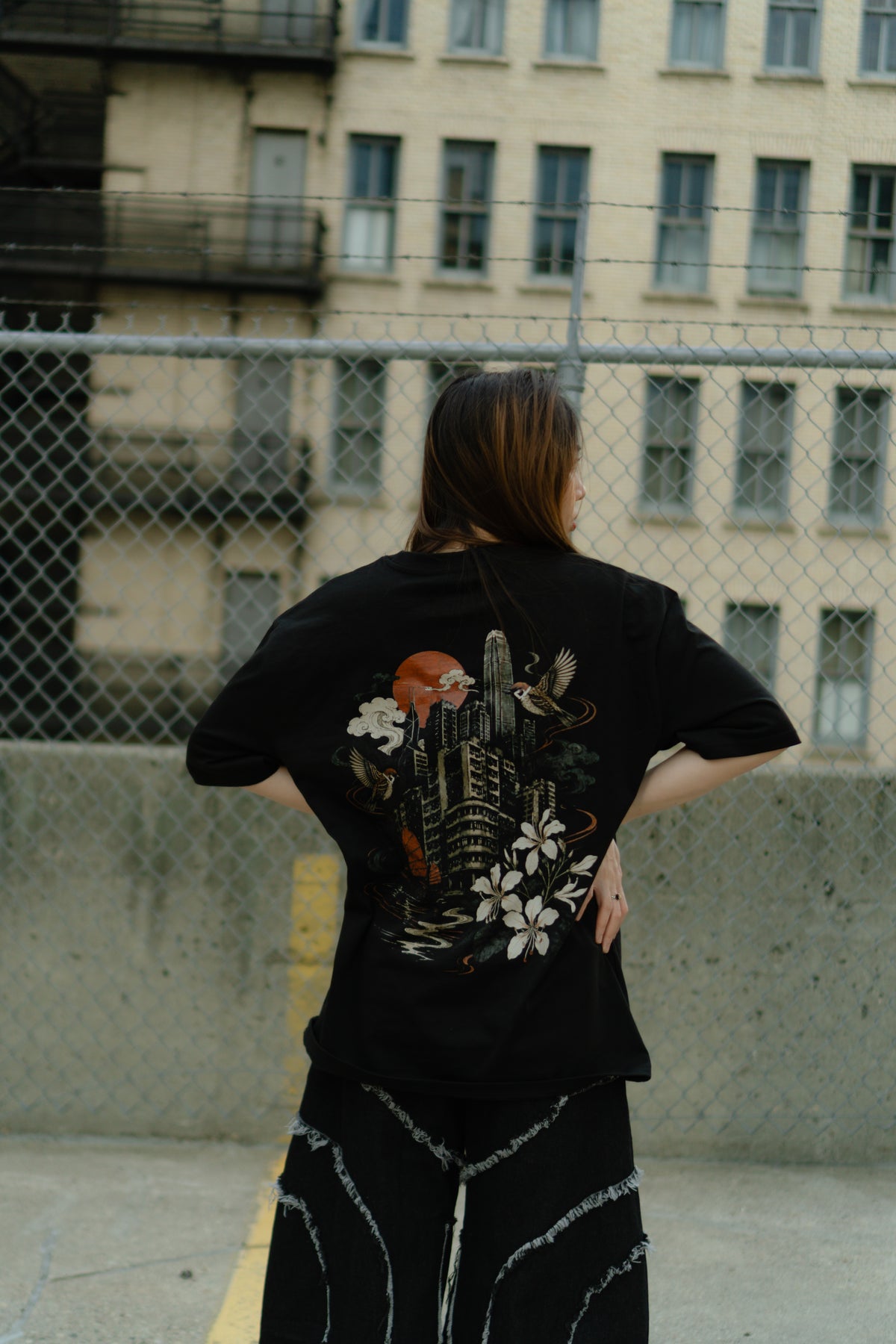 《SPARROW • 麻雀》- The Silhouette Tee