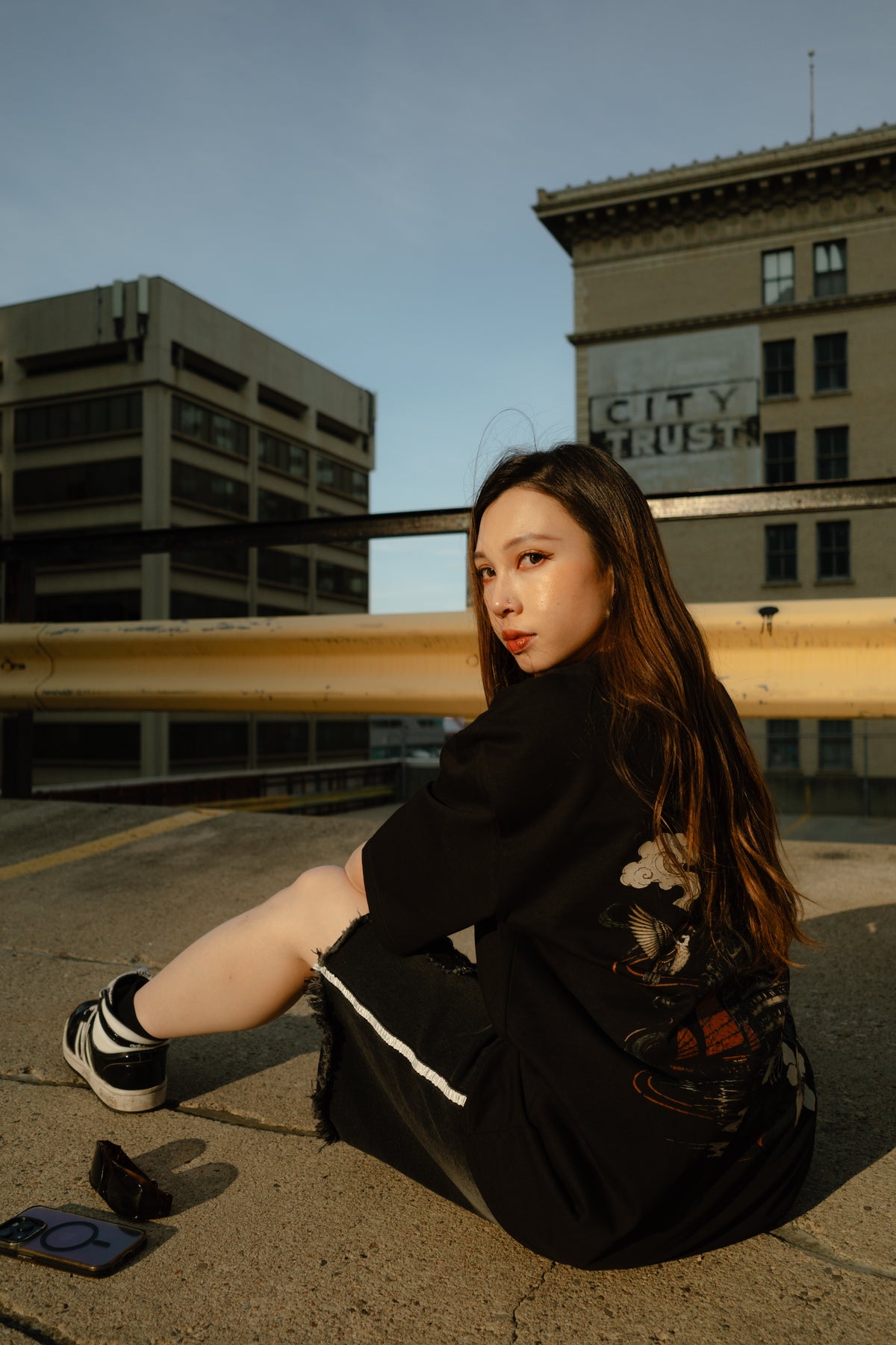 《SPARROW • 麻雀》- The Silhouette Tee